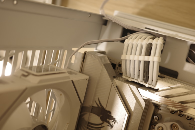 O11D Mini V2 夢想中的主機殼開箱[安裝篇]