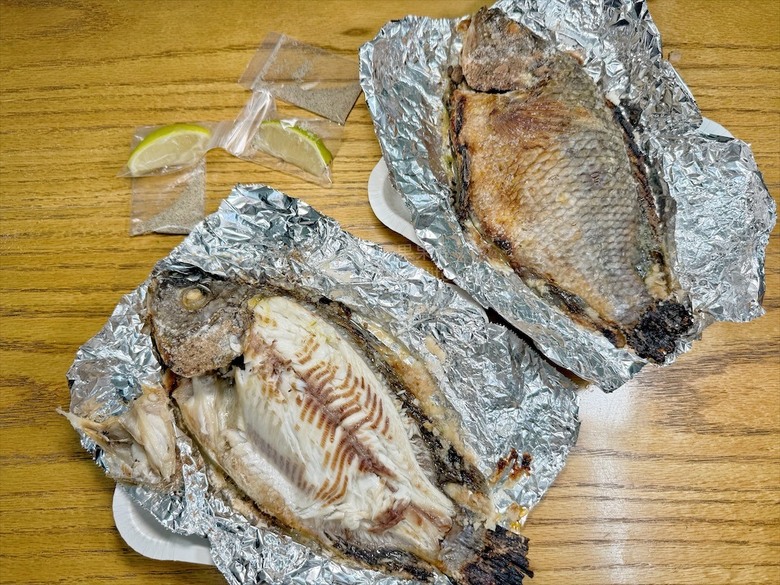 新鮮現烤魚，獨家蔥蒜醬汁、肉質Q嫩、味道鮮甜，外帶內用都好吃