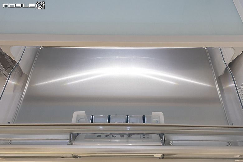 Hitachi R-TSF62WJ 日製冰箱｜獨家白金真空睡眠冰溫室，減緩氧化長保食材新鮮美味！