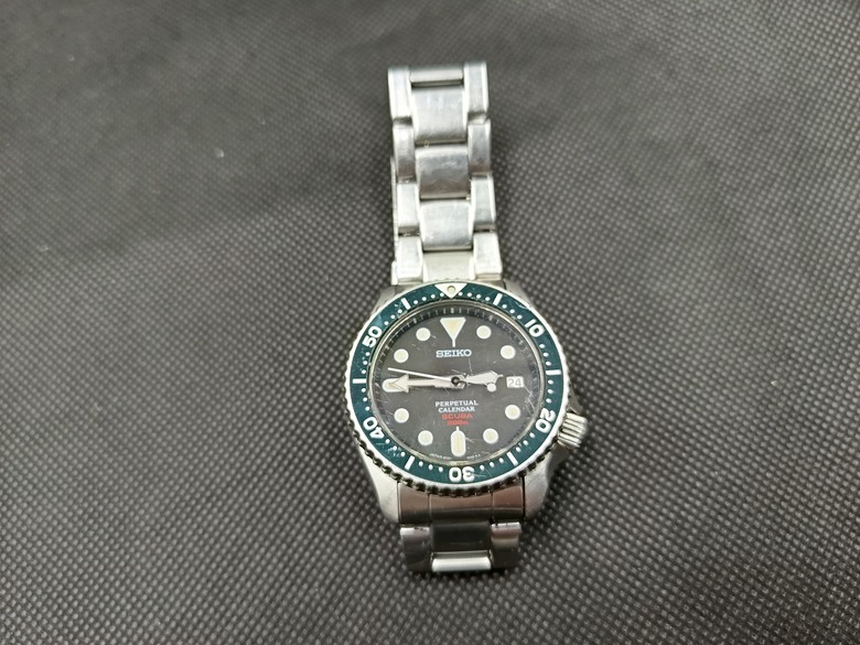 [分享]Seiko 精工 8F35 SBCM023 萬年曆/潛水錶 它今年18歲了