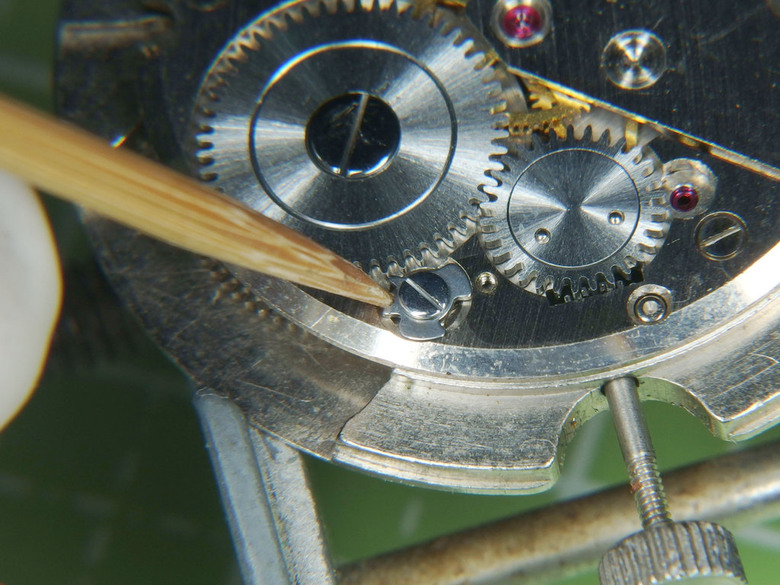 自娛玩修錶 - 原點(之三): 老東方"Calendar Auto Orient" 17 Jewels自動錶 (cal. 670)