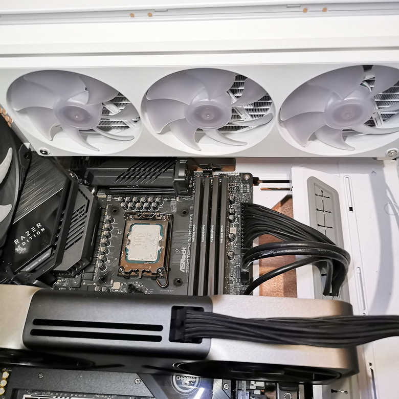 COUGAR POSEIDON VISTEK PRO ARGB 360 白色 - 自定義大螢幕 一體式水冷