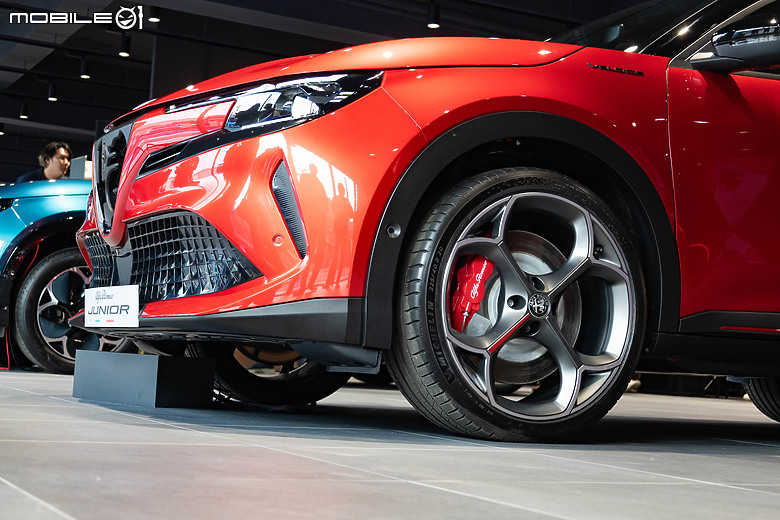 【採訪】Alfa Romeo Junior明年第二季導入，集結Stellantis四大品牌「桃園旗艦品牌中心」正式開幕！