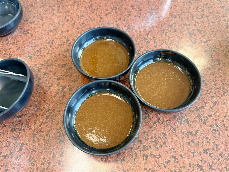 南投薑母鴨推薦，薑母鴨、胡椒全鴨還可以一鍋兩吃，山泉水養殖吳郭魚、現撈泰國蝦，埔里在地美食