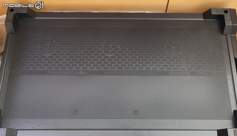 點我看大圖 散熱強化 M-ATX 6 風扇搭載 Antec 安鈦克 FLUX M 開箱