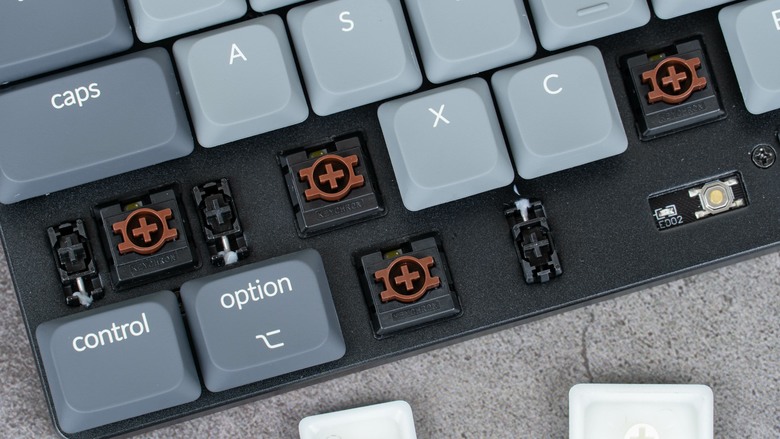 「開箱」Keychron Q6 Max & K5 - 與眾不同的細節和體驗