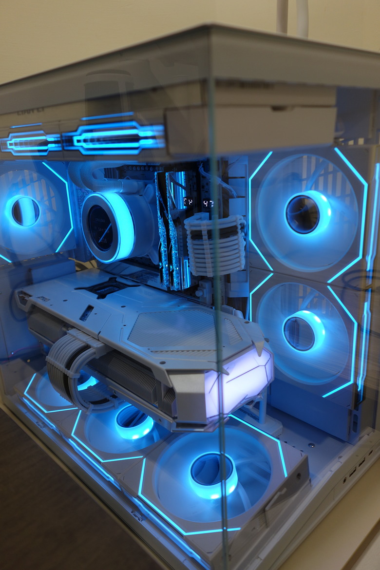 O11D Mini V2 夢想中的主機殼開箱[安裝篇]