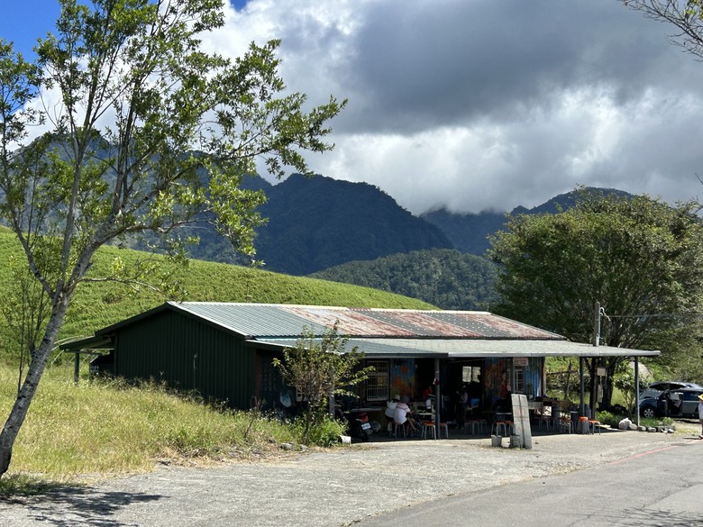 騎 遊 東 竹 小 站 ( 六 十 石 山 ) 之 旅