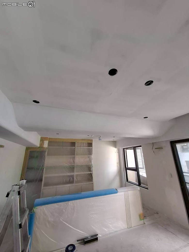 【開箱】客廳小、動線卡、餐桌太遠？分享我們怎麼在新成屋一次改善~一家人的距離還變近了~