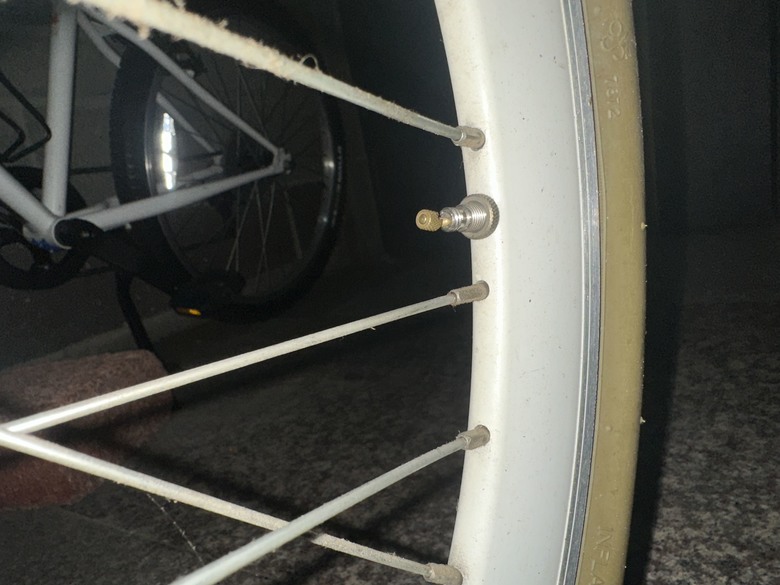 這種特殊輪胎怎麼充氣？