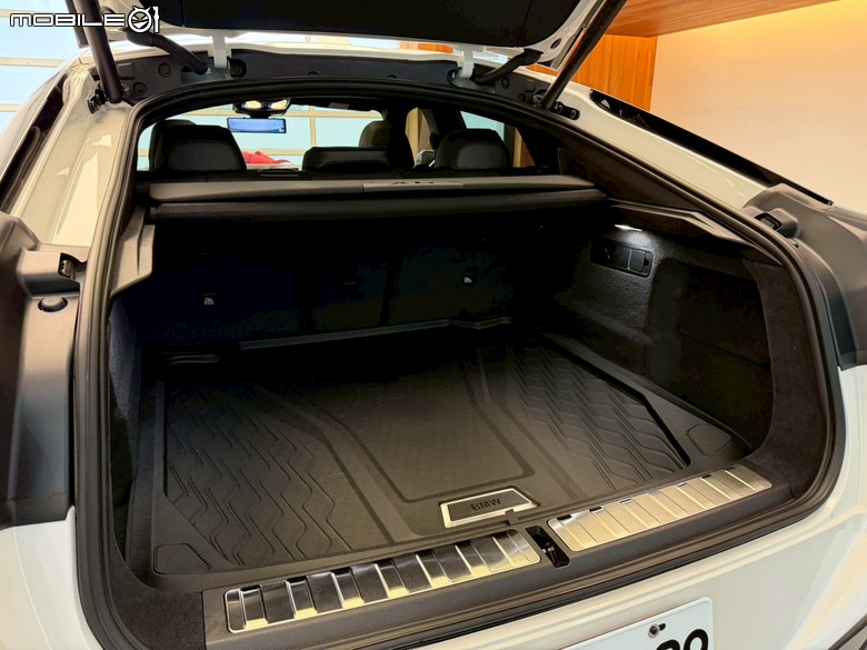 忍不住了~~X6交車囉!!