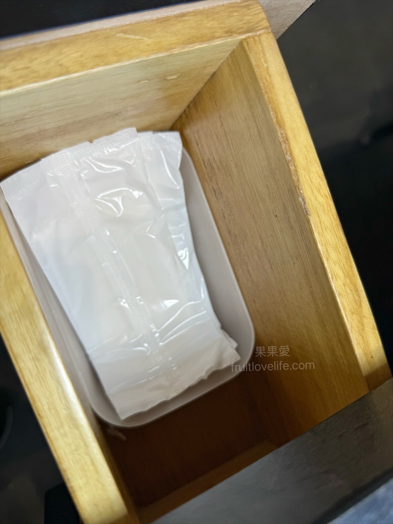 稻田美景燒肉店，套餐肉量十足，泰式沾醬超唰嘴又解膩