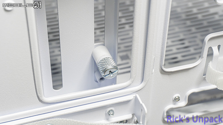 【開箱】與音響絕配的機殼 | LIAN LI LANCOOL 217 INF WHITE