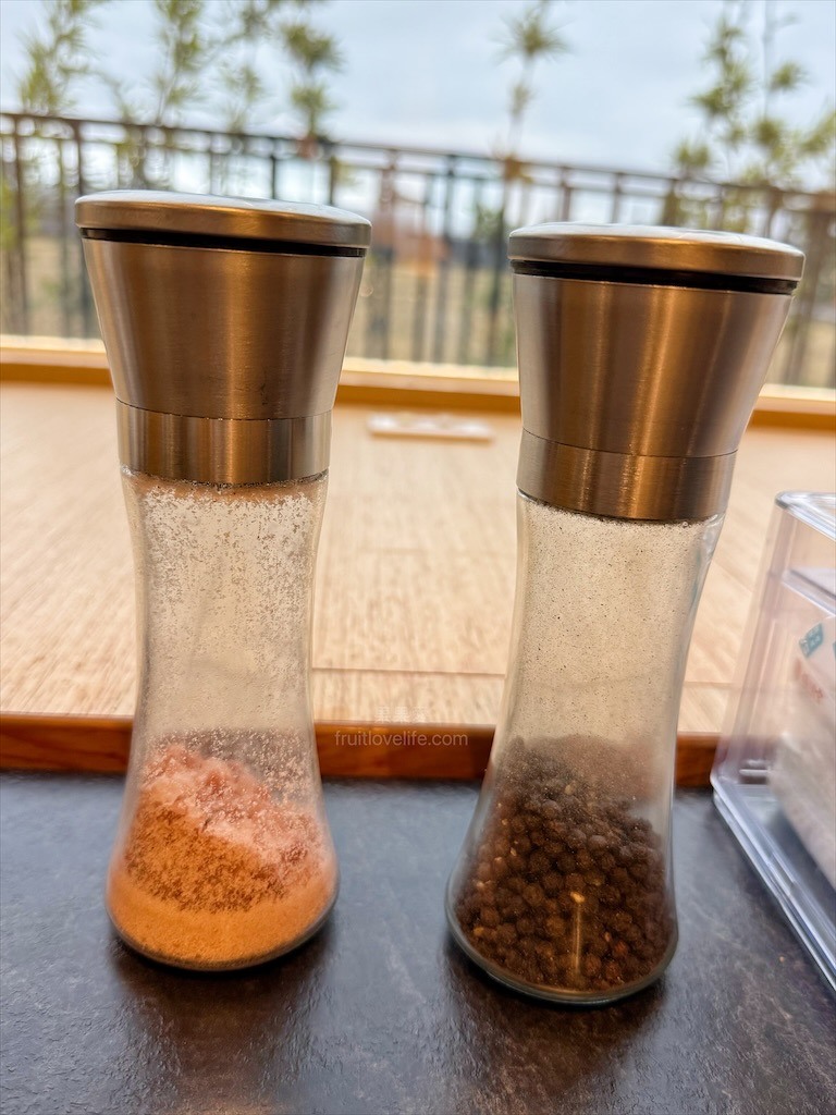 稻田美景燒肉店，套餐肉量十足，泰式沾醬超唰嘴又解膩