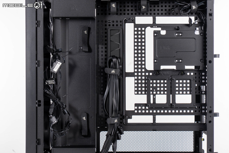 CORSAIR FRAME 5000D RS ARGB 機殼開箱實裝 以高度模組化設計不僅裝機便利 散熱效果也好