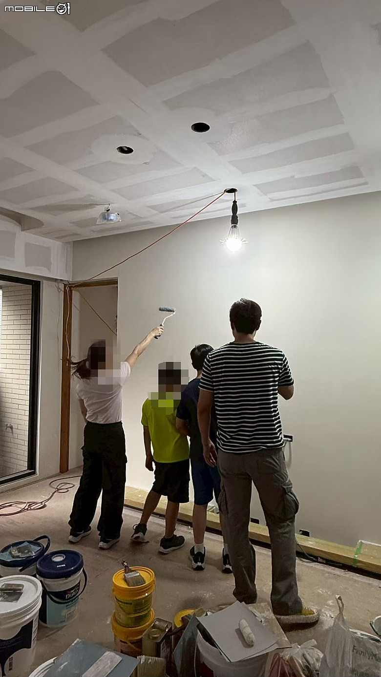 【開箱】客廳小、動線卡、餐桌太遠？分享我們怎麼在新成屋一次改善~一家人的距離還變近了~