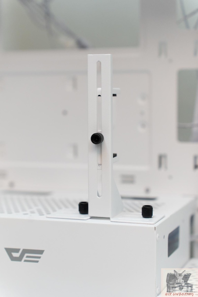 點我看大圖 全曲玻璃,全景感受 darkFlash大飛DS900G