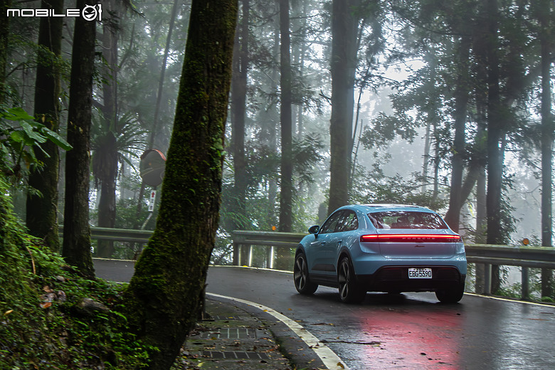 Porsche Macan Electric 滿電500公里長征｜最務實、最貼近家用需求的入門保時捷！