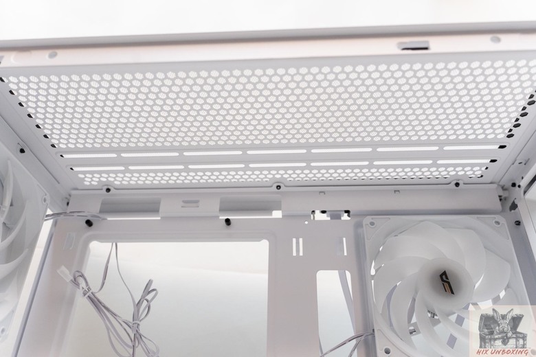 點我看大圖 全曲玻璃,全景感受 darkFlash大飛DS900G