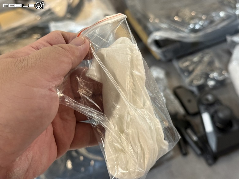 泰坦帝王繼承者 COUGAR TITAN PRO V2 電競椅