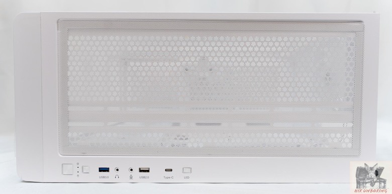 點我看大圖 全曲玻璃,全景感受 darkFlash大飛DS900G