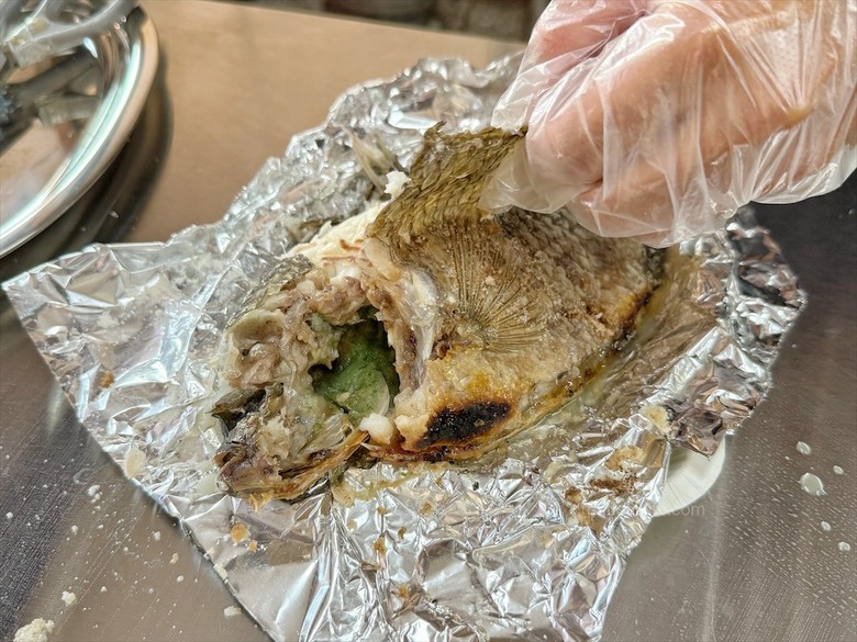 新鮮現烤魚，獨家蔥蒜醬汁、肉質Q嫩、味道鮮甜，外帶內用都好吃