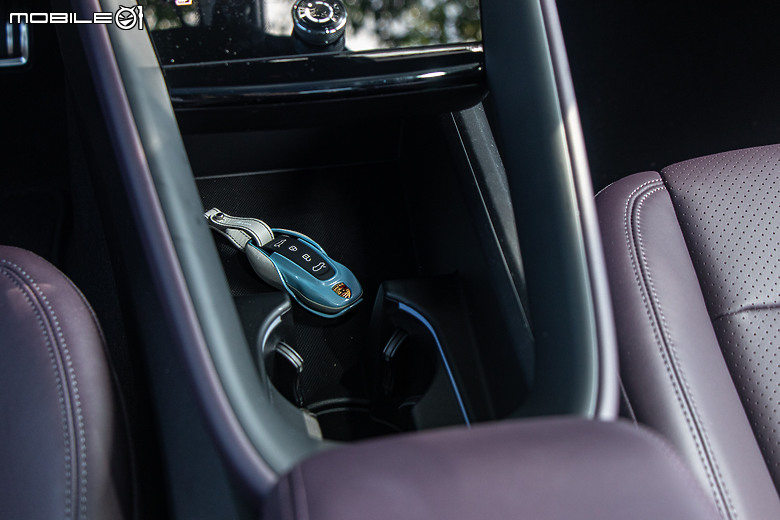 Porsche Macan Electric 滿電500公里長征｜最務實、最貼近家用需求的入門保時捷！