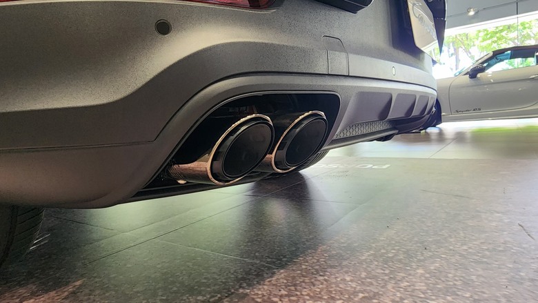 【分享＋請教】凱彥加裝車頂置物箱