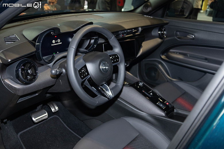 【採訪】Alfa Romeo Junior明年第二季導入，集結Stellantis四大品牌「桃園旗艦品牌中心」正式開幕！