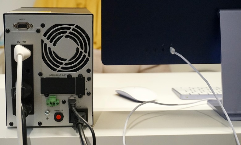 CyberPower OLS1000A零毫秒切換穩定供電、不斷電完美解決方案、向硬體損毀的夢魘說掰掰！