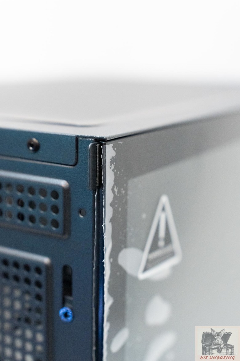 點我看大圖 MATX背插海景房 COUGAR FV150 MINI