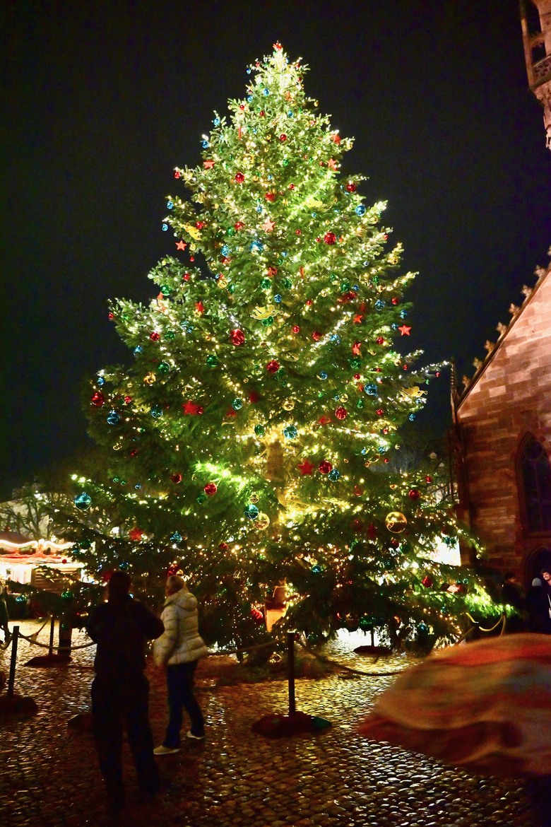 夜遊巴塞爾，初嚐融化起司麵包