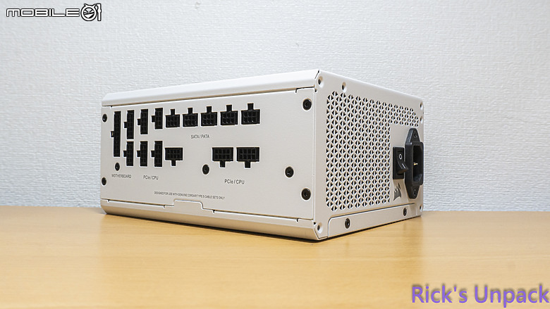 【開箱】白色側出電源 | CORSAIR RM1000x SHIFT WHITE