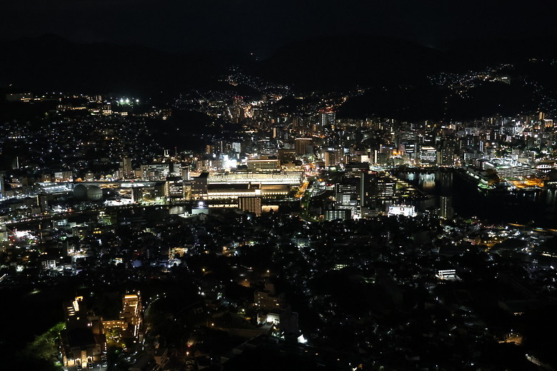西九州自由行--下集(火車篇:長崎稻佐山夜景/豪斯登堡樂園/福岡市區逛街美食)