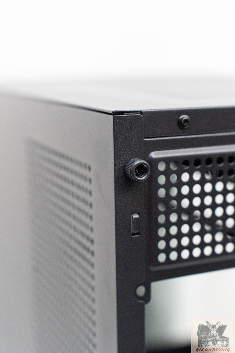 點我看大圖 MATX背插海景房 COUGAR FV150 MINI