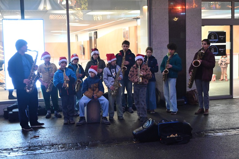 夜遊巴塞爾，初嚐融化起司麵包