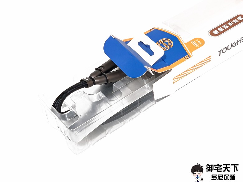 開箱｜TOUGHER 編織掛繩急速充電線 - 二合一設計，是手機掛繩也是 USB-C 充電線之作！