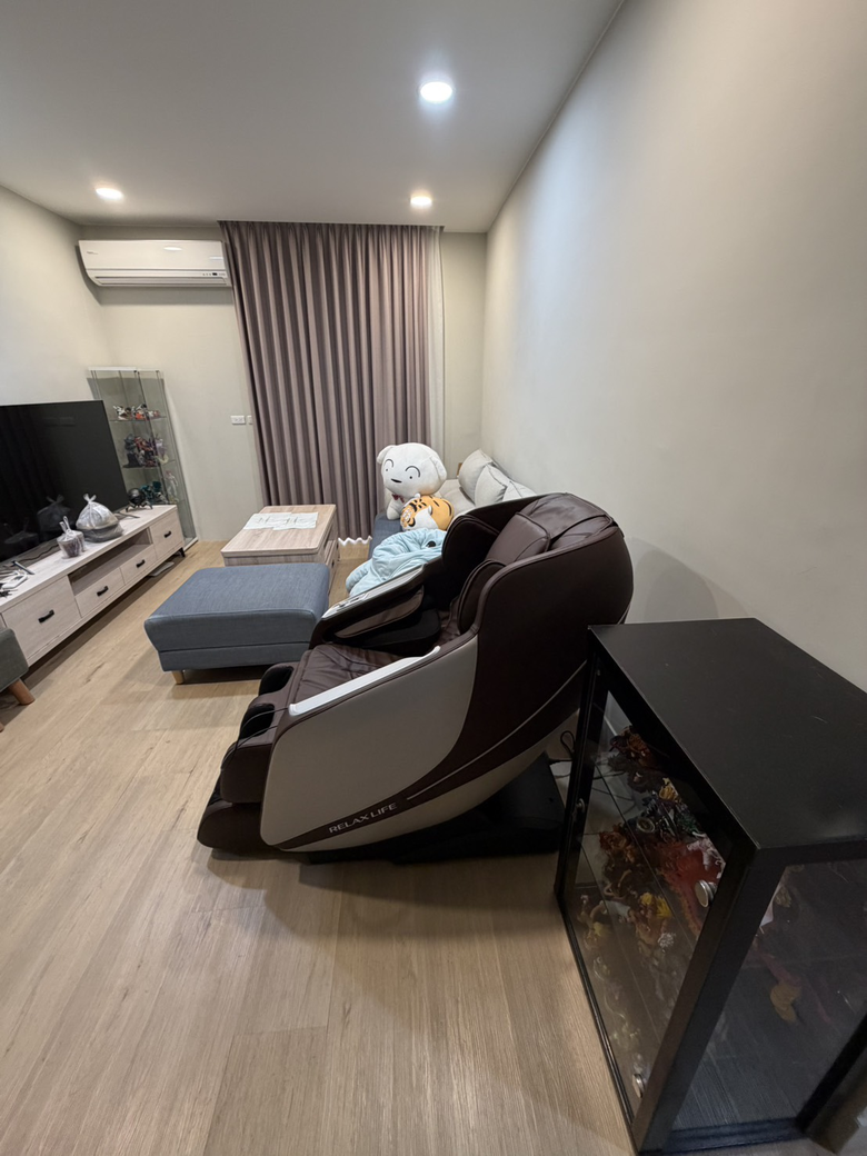 3萬內的JHT i芯深捏臀感按摩椅K-323心得分享