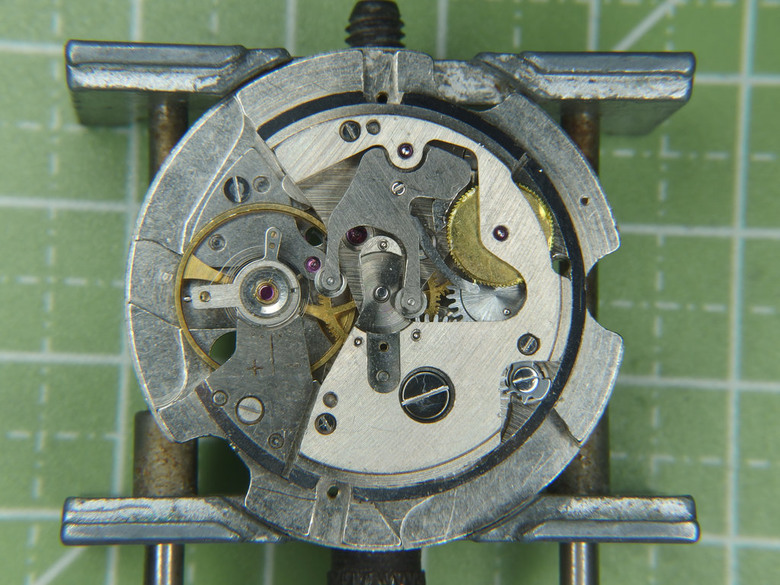 自娛玩修錶 - 原點(之三): 老東方"Calendar Auto Orient" 17 Jewels自動錶 (cal. 670)