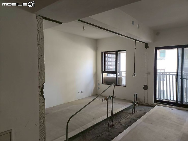 【開箱】客廳小、動線卡、餐桌太遠？分享我們怎麼在新成屋一次改善~一家人的距離還變近了~