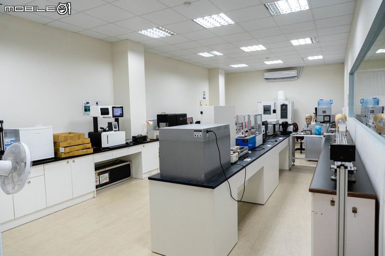 蔣大推甚麼 EP1：亞熱帶島國也會做雪鏡！全台灣本土設計製造 VIGHT 展現超強技術力