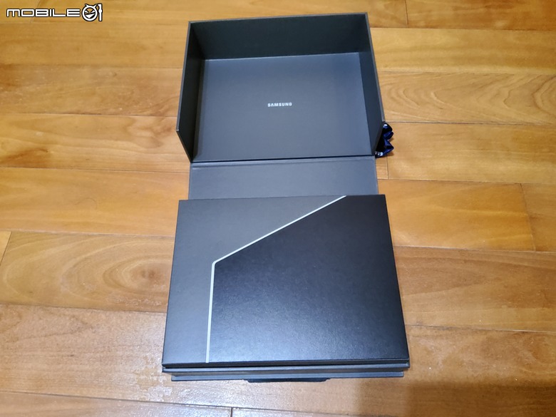 z trifold 遲來開箱&一些心得