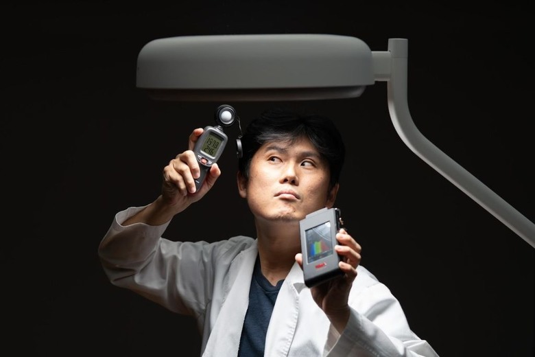 全台最詳細 BenQ MindDuo Max 護眼大立燈開箱實測 這不就來了嗎