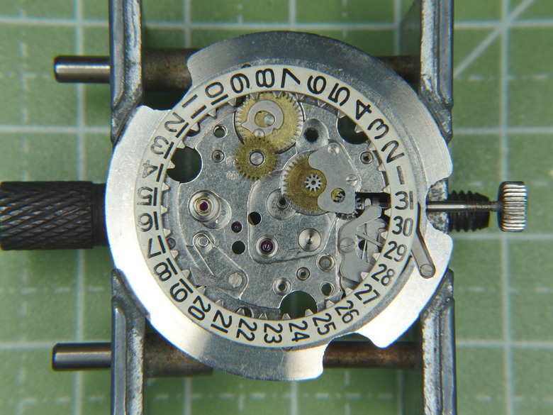 自娛玩修錶 - 原點(之三): 老東方"Calendar Auto Orient" 17 Jewels自動錶 (cal. 670)