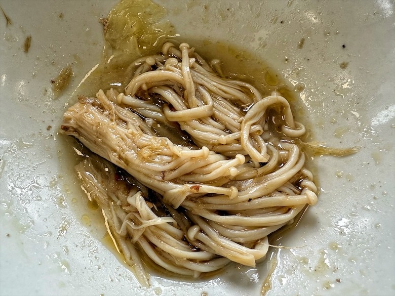 南投薑母鴨推薦，薑母鴨、胡椒全鴨還可以一鍋兩吃，山泉水養殖吳郭魚、現撈泰國蝦，埔里在地美食