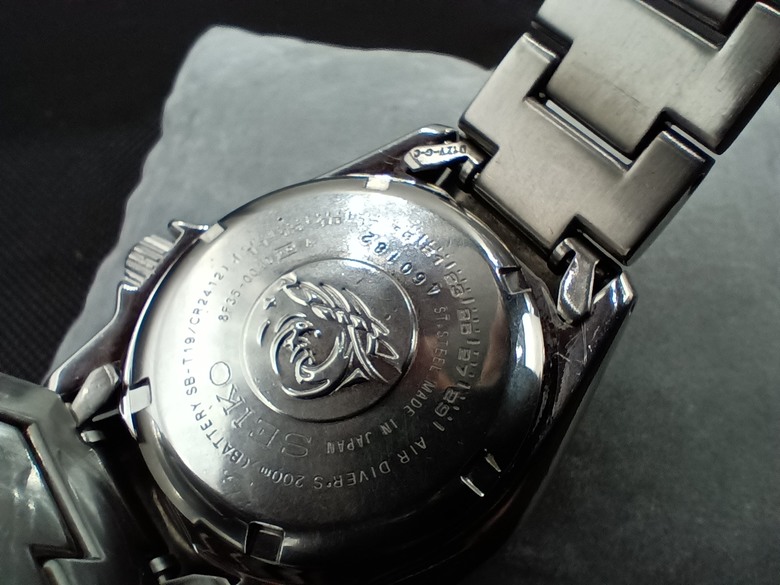 [分享]Seiko 精工 8F35 SBCM023 萬年曆/潛水錶 它今年18歲了