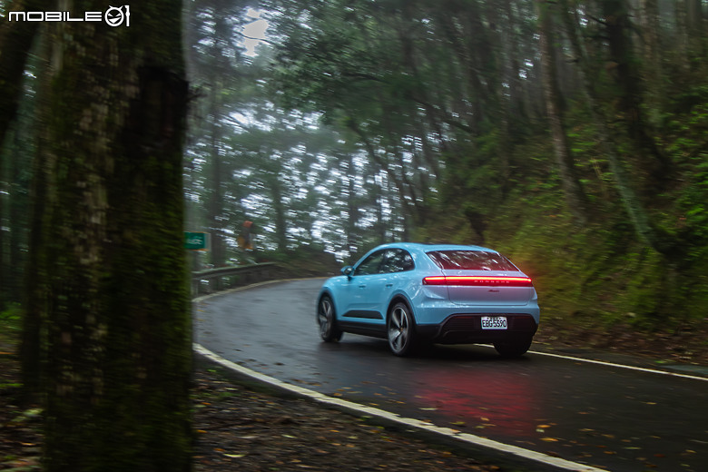 Porsche Macan Electric 滿電500公里長征｜最務實、最貼近家用需求的入門保時捷！