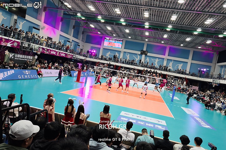 realme GT 8 Pro 體驗｜理光 GR 靈魂上身，全能旗艦闖出新路！