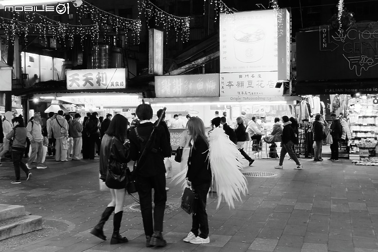 realme GT 8 Pro 體驗｜理光 GR 靈魂上身，全能旗艦闖出新路！