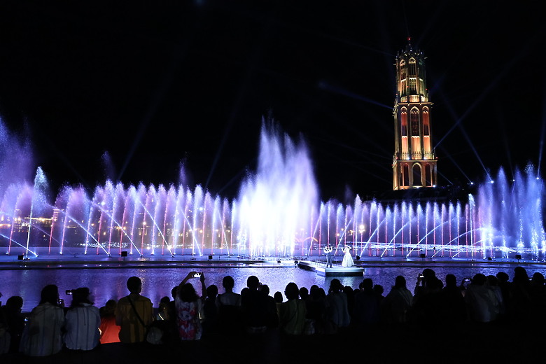 西九州自由行--下集(火車篇:長崎稻佐山夜景/豪斯登堡樂園/福岡市區逛街美食)